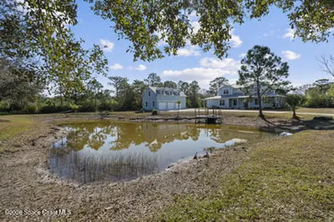 2205 Arnold Lane Malabar FL 32950