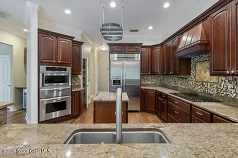 2205 Arnold Lane Malabar FL 32950
