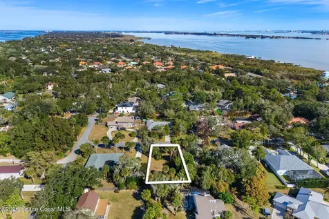 1485 S Oaks Drive Merritt Island FL 32952