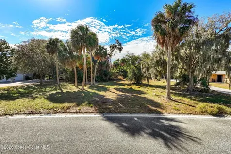 1485 S Oaks Drive Merritt Island FL 32952