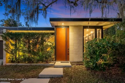548 Old Oak Street Melbourne FL 32904
