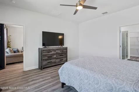 2631 Pinwherry Street NW Palm Bay FL 32907