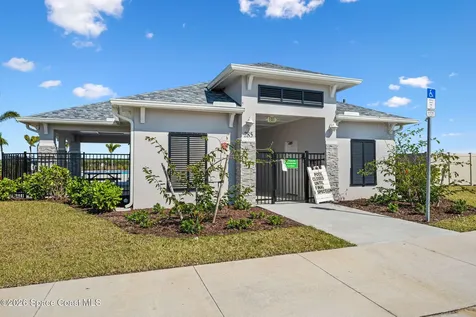 2631 Pinwherry Street NW Palm Bay FL 32907