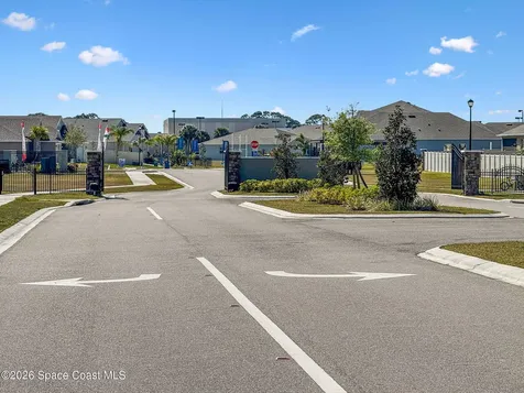 2631 Pinwherry Street NW Palm Bay FL 32907