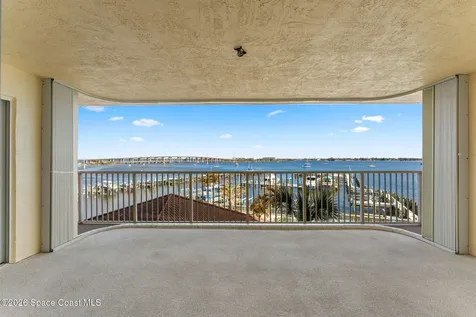 102 Riverside Drive Cocoa FL 32922
