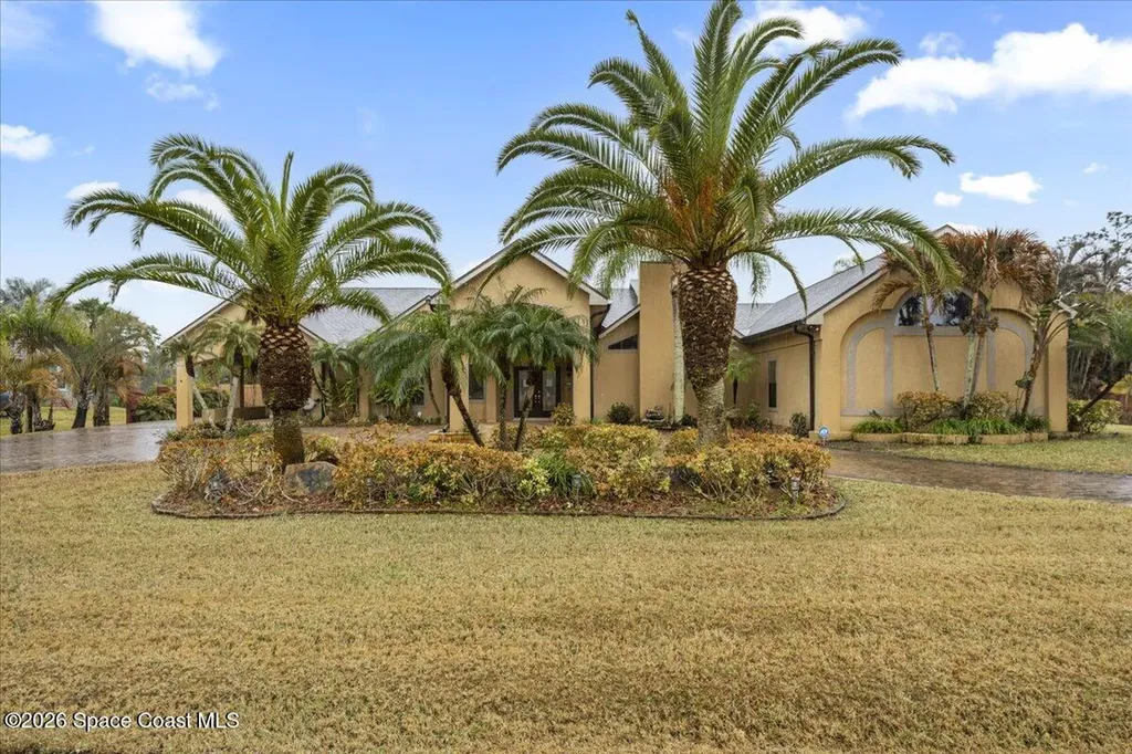 1855 Plantation Circle SE Palm Bay FL 32909