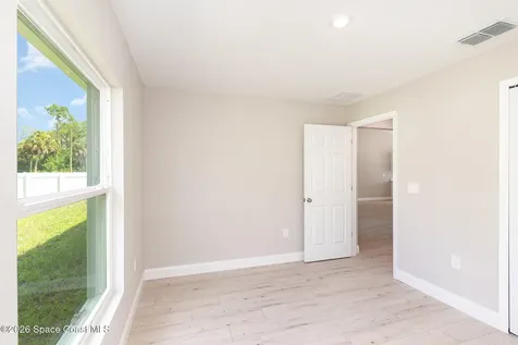 1526 Holcomb Street NW Palm Bay FL 32907