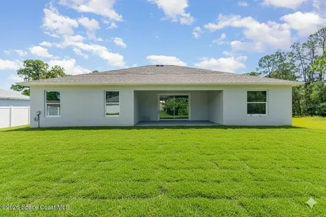 1526 Holcomb Street NW Palm Bay FL 32907