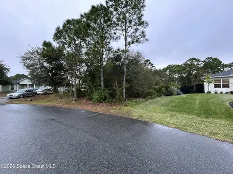 887 Titan Road SE Palm Bay FL 32909