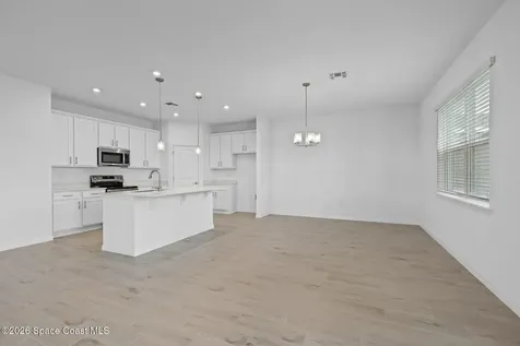 926 Castleford Avenue NE Palm Bay FL 32905