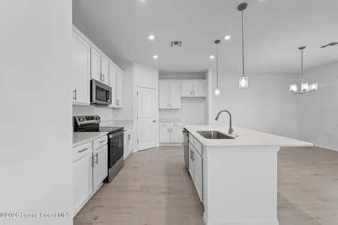 926 Castleford Avenue NE Palm Bay FL 32905