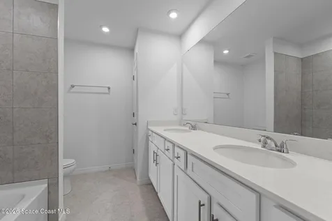 926 Castleford Avenue NE Palm Bay FL 32905