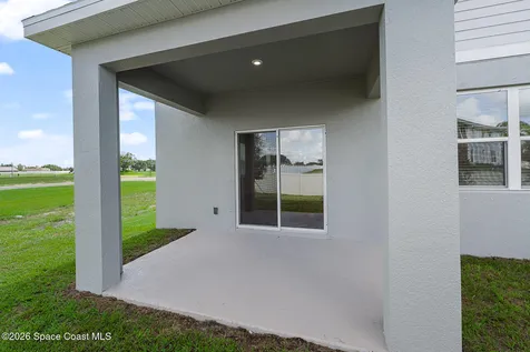 926 Castleford Avenue NE Palm Bay FL 32905