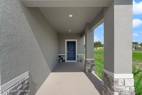 926 Castleford Avenue NE Palm Bay FL 32905