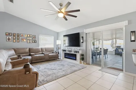 370 Olman Street SW Palm Bay FL 32908