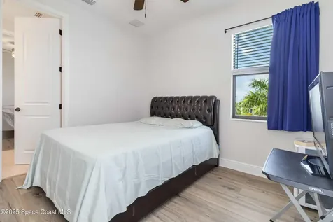 8212 Paragrass Avenue Melbourne FL 32940