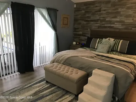594 Pine Forest Court Melbourne FL 32940