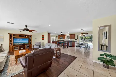 560 Glenwood Avenue Satellite Beach FL 32937