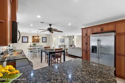 560 Glenwood Avenue Satellite Beach FL 32937