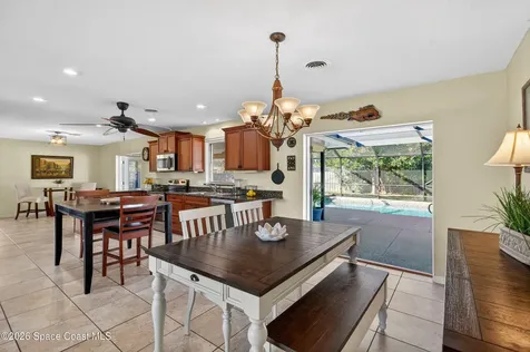560 Glenwood Avenue Satellite Beach FL 32937