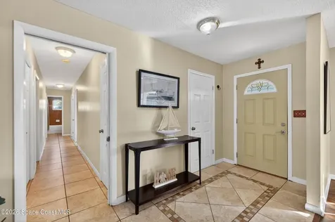 560 Glenwood Avenue Satellite Beach FL 32937