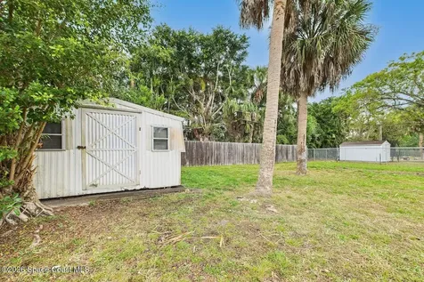 1705 24th Avenue Vero Beach FL 32960