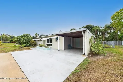1705 24th Avenue Vero Beach FL 32960