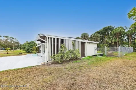 1705 24th Avenue Vero Beach FL 32960