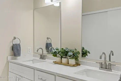 410 Parkside Place Indian Harbour Beach FL 32937