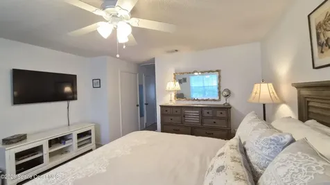 4822 Lake Waterford Way W Melbourne FL 32901