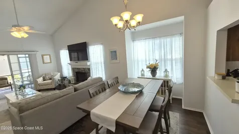 4822 Lake Waterford Way W Melbourne FL 32901