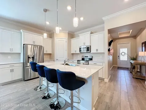 821 Antibes Court NW Palm Bay FL 32907