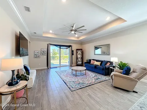 821 Antibes Court NW Palm Bay FL 32907