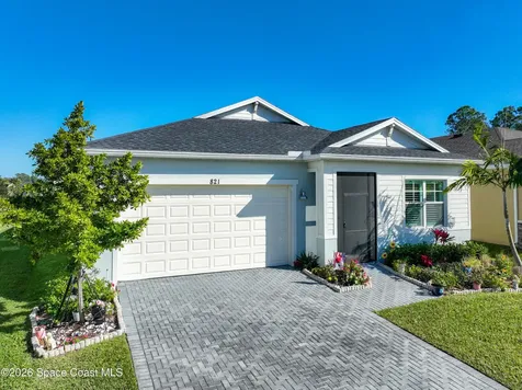 821 Antibes Court NW Palm Bay FL 32907