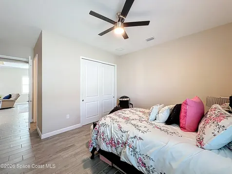 821 Antibes Court NW Palm Bay FL 32907