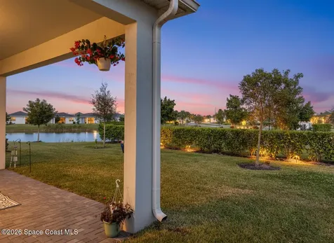 821 Antibes Court NW Palm Bay FL 32907