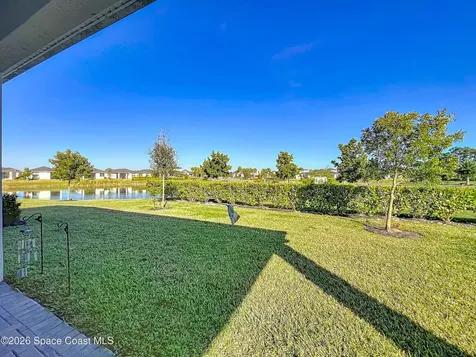 821 Antibes Court NW Palm Bay FL 32907
