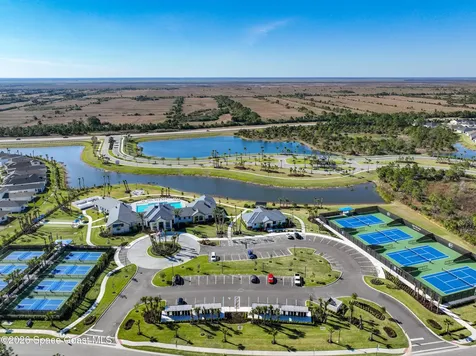 821 Antibes Court NW Palm Bay FL 32907