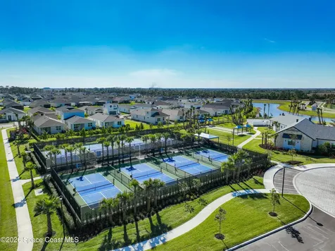 821 Antibes Court NW Palm Bay FL 32907