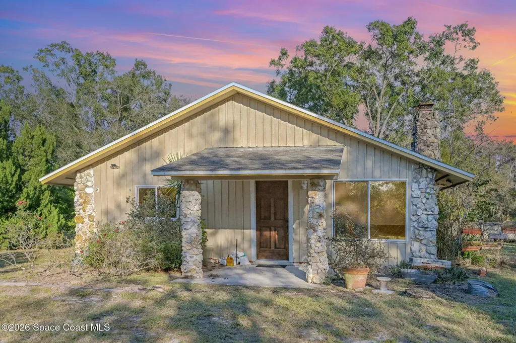 5195 Blounts Ridge Road Mims FL 32754