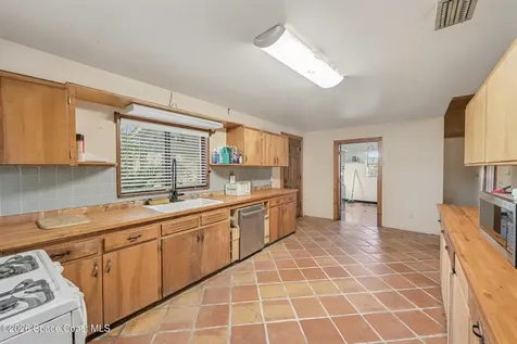5195 Blounts Ridge Road Mims FL 32754