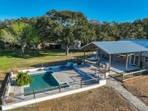 2940 Flounder Creek Road Mims FL 32754