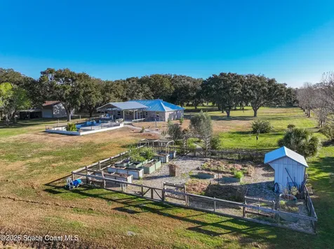 2940 Flounder Creek Road Mims FL 32754