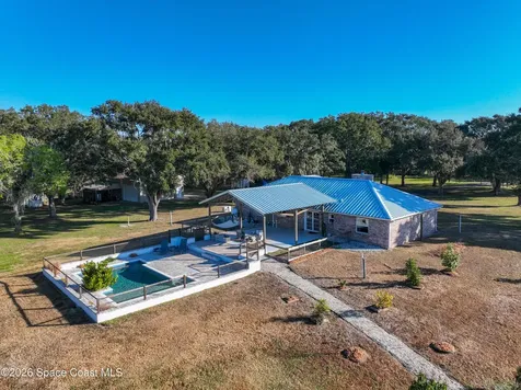 2940 Flounder Creek Road Mims FL 32754