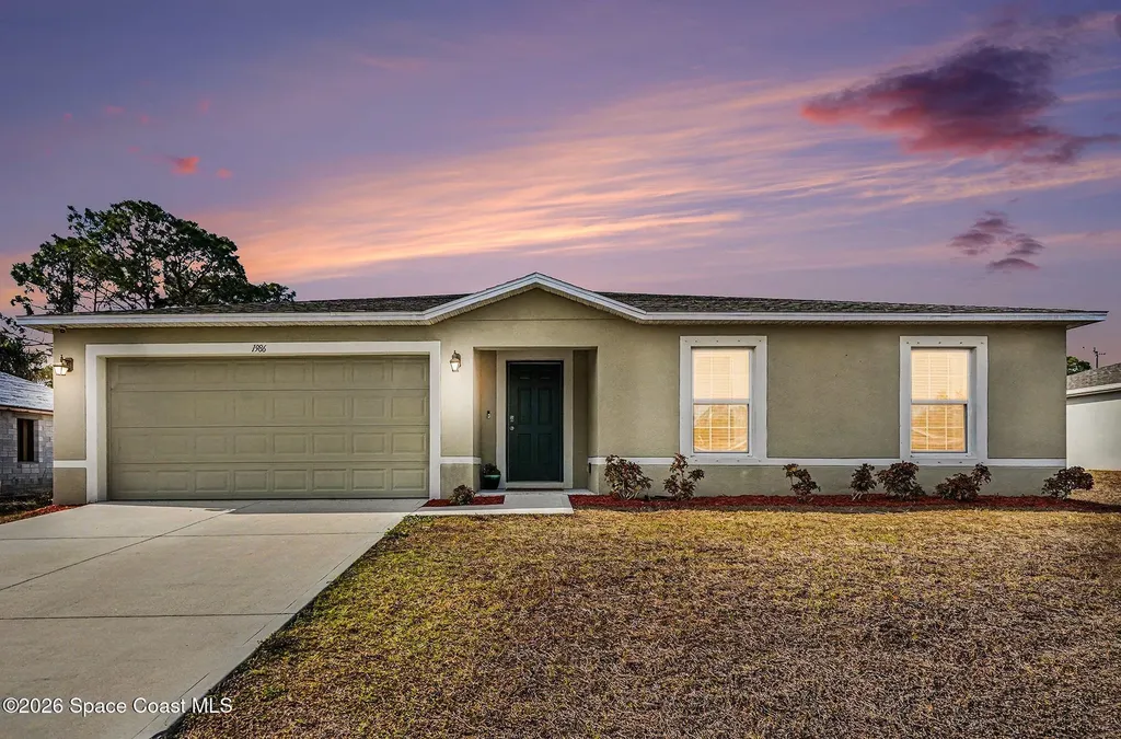 1986 Waukesha Avenue SE Palm Bay FL 32909
