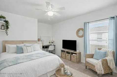 1986 Waukesha Avenue SE Palm Bay FL 32909