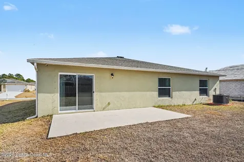 1986 Waukesha Avenue SE Palm Bay FL 32909