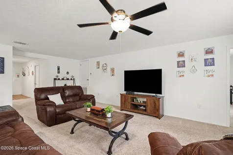 1986 Waukesha Avenue SE Palm Bay FL 32909