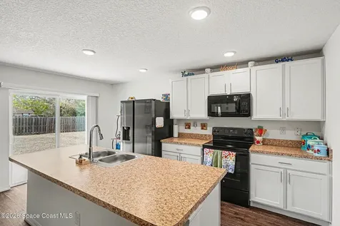 1986 Waukesha Avenue SE Palm Bay FL 32909