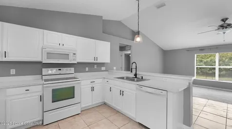 1041 Welco Street SE Palm Bay FL 32909